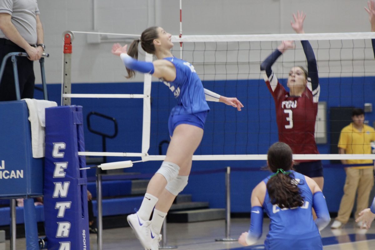 Volleyball Suffers Agonizing Loss to FDU