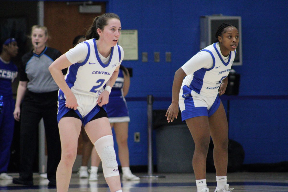 Women’s Basketball Opens Conference Play With Resounding Win