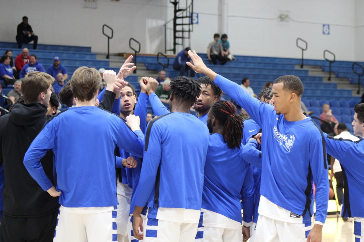 Mens Basketball Dominates Defensively in Win Over FDU