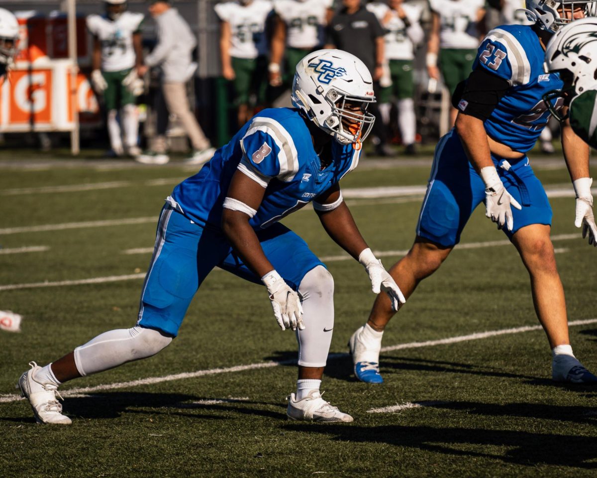 Malachi Wright (8) lining up on the defensive line