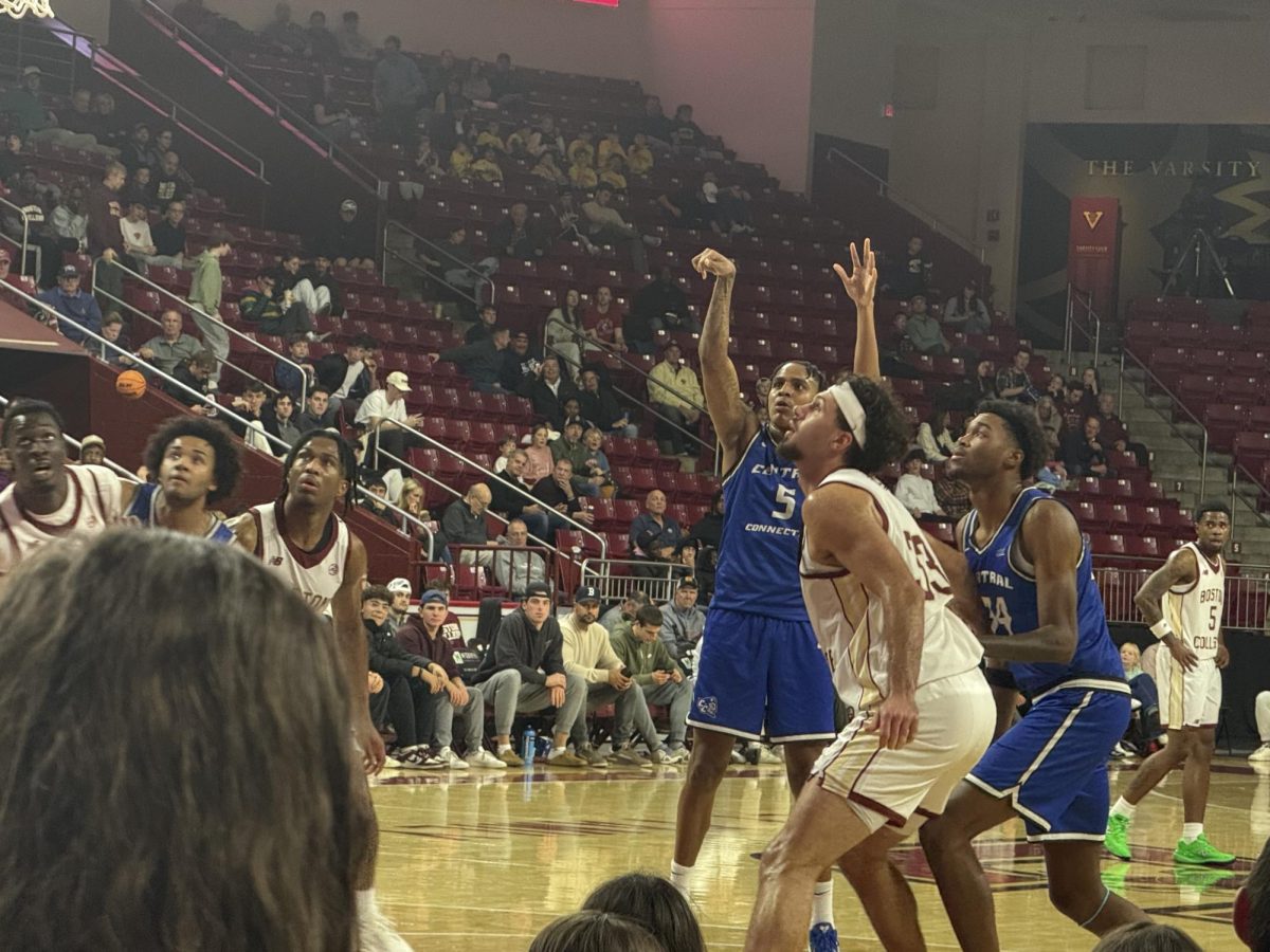 Darin Smith Jr. (5) attempting a free throw